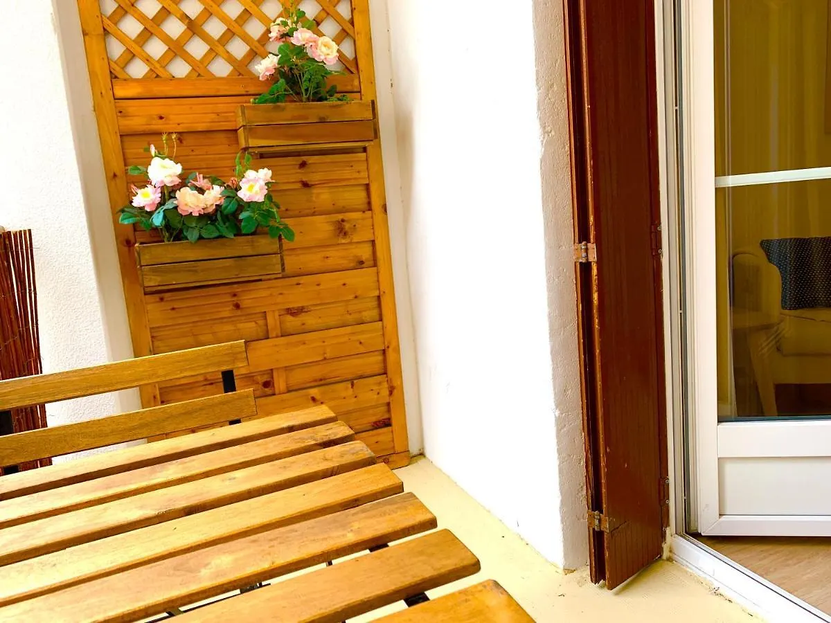 Perle Studio Apartment Manosque France