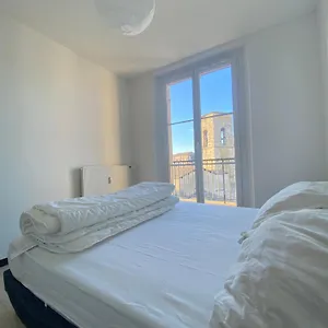 Deux Centre Historique Avec Ascenseur Et Garage Appartement