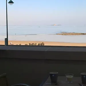 https://studio-vue-mer-saint-malo.inbrittany.com